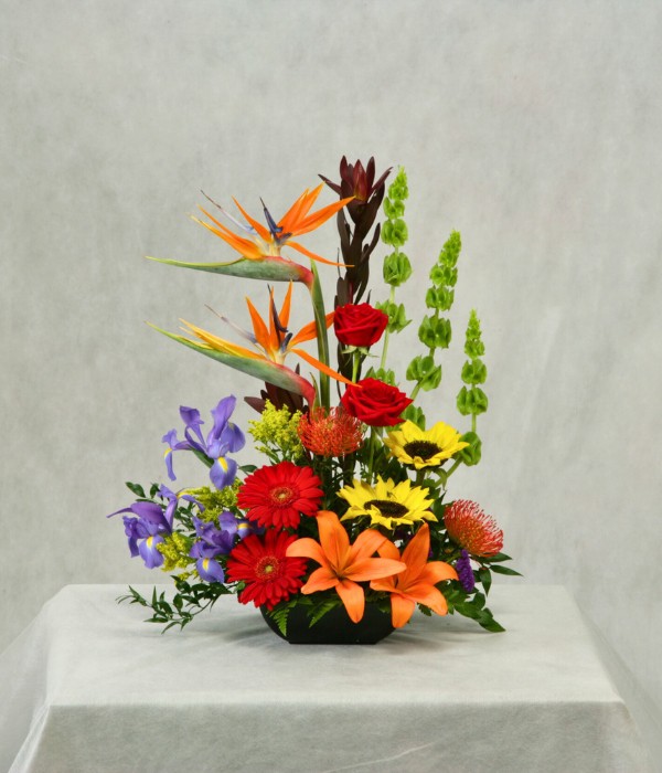 Funeral Flower Basket, Fireside Sympathy Basket, Hoover Fisher Florist, Funeral Flowers